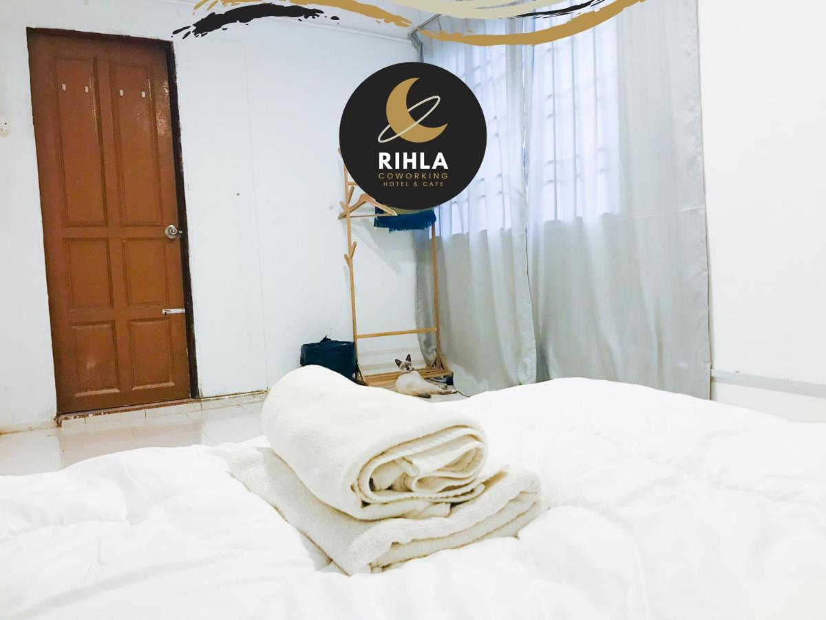 Hostel Rihla Dataran Tengah Gua Musang Zewnętrze zdjęcie